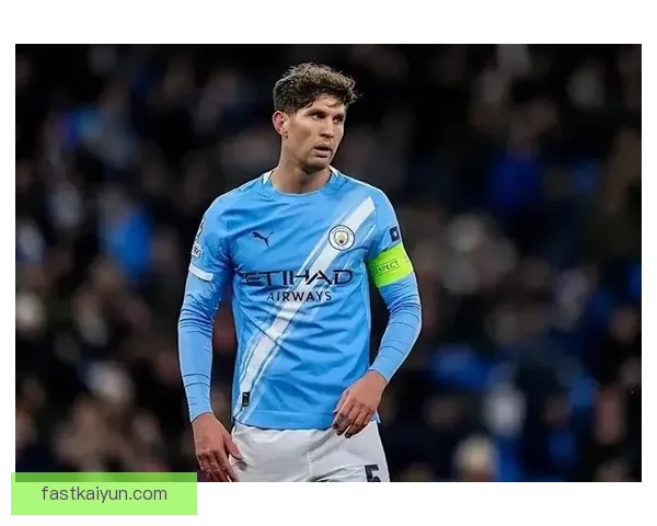 斯通斯在曼城的状态回暖，近期表现稳健引人关注